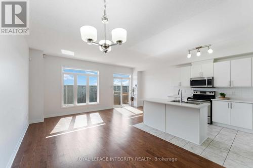 521 RIOJA STREET , Ottawa, Ontario K2S 0H8 4