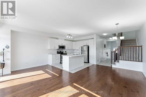 521 RIOJA STREET , Ottawa, Ontario K2S 0H8 5