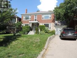 616 BRIAR HILL AVENUE Toronto, ON M5N 1N2