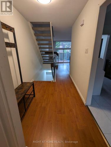 2 - 20 HAINFORD STREET , Toronto, Ontario M1E 4Y5 2