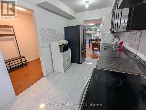 2 - 20 HAINFORD STREET , Toronto, Ontario M1E 4Y5 4