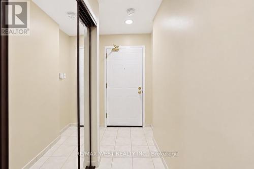 233 - 65 TRAILWOOD DRIVE , Mississauga, Ontario L4Z 3L1 2