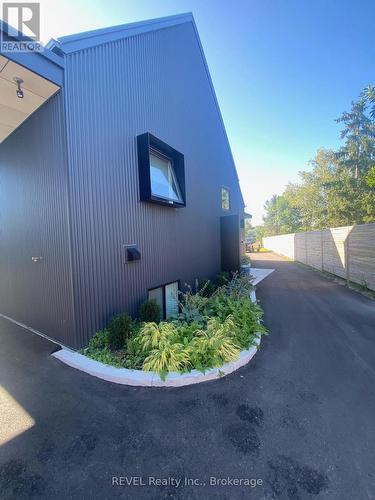 UNIT 2 - 5361 VALLEY WAY , Niagara Falls (Cherrywood), Ontario L2E 1X5 3