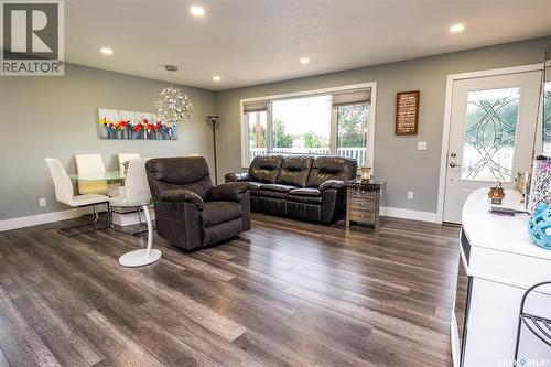 301 9Th Street E, Wynyard, SK 