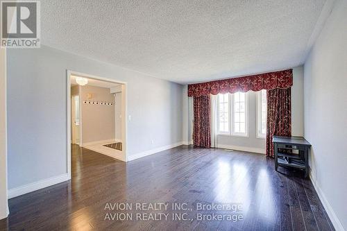 29 CHARRINGTON CRESCENT , Markham, Ontario L3R 0R2 4