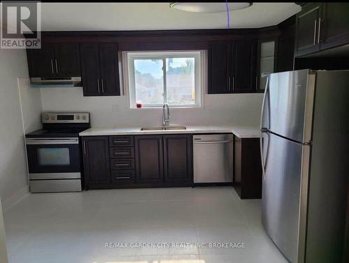 MAIN FLOOR - 91 MARGERY AVENUE , St. Catharines (Haig), Ontario L2R 6K2 3