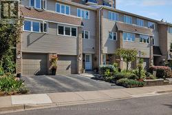 2236 - 2236 MARINE DRIVE Oakville, ON L6L 1C1
