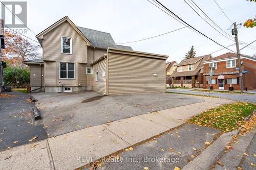 MAIN - 4762 KINCAID PLACE , Niagara Falls (Downtown), Ontario L2E 1C5 2