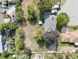 1446 Glenaire Crescent Kelowna, BC V1Y 3N1