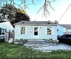 7178 LANCASTER AVENUE Mississauga, ON L4T 2L2