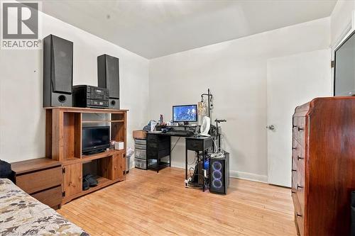327 Highland Road E, Kitchener, ON 