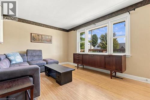 327 Highland Road E, Kitchener, ON 