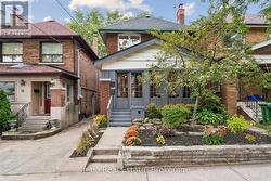 16 GLEBEMOUNT AVENUE  Toronto, ON M4C 3R3