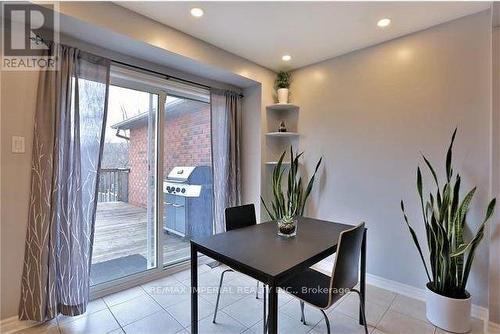 344 RIVERSTONE DRIVE , Oakville, Ontario L6H 7M3 3