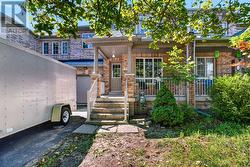 352 FLAGSTONE WAY Newmarket, ON L3X 2R3