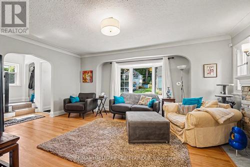 407 Eden Avenue, Ottawa, ON 