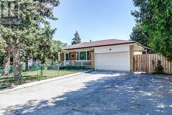 239 DRIFTWOOD AVENUE  Toronto, ON M3N 2N4