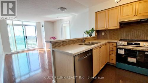 PH 5 - 39 ONEIDA CRESCENT , Richmond Hill, Ontario L4B 4T9 2