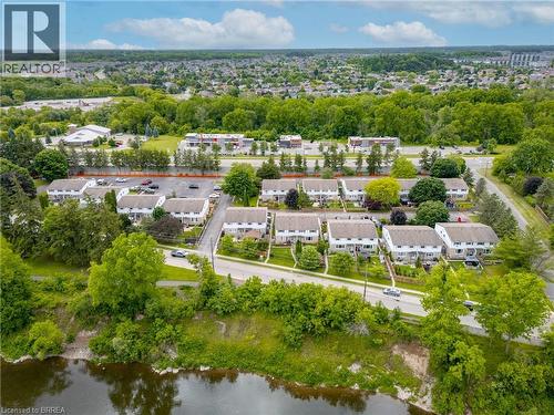 18 Oakhill Drive Unit# 12B, Brantford, ON 
