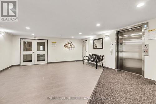 319 - 316 LORRY GREENBERG DRIVE , Ottawa, Ontario K1T 2P4 3