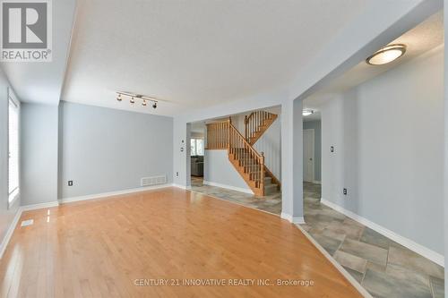 28 Empire Drive, Barrie, ON 