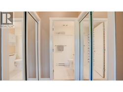 Walk through closets and entry to 4-piece ensuite - 