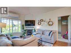 Living Room and entry to guest bedroom - 