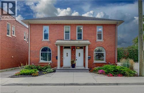 9 SALISBURY Avenue  Cambridge, ON N1S 1H7