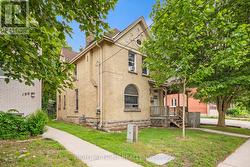 202 SYDENHAM STREET  London East (East B), ON N6A 1W3