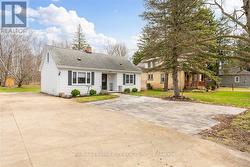 549 VICTORIA STREET Strathroy-Caradoc (Ne), ON N7G 3C2