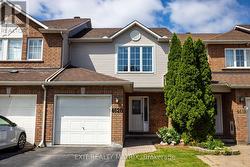 4620 OGILVIE WALK CRESCENT Ottawa, ON K1J 1G7