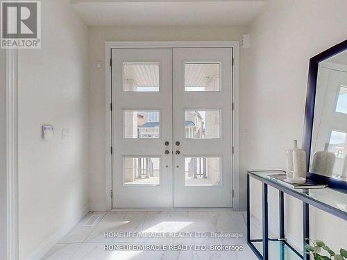 25 JOINER CIRCLE , Whitchurch-Stouffville, Ontario L4A 4W9 2