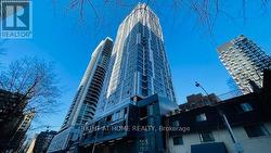 1905 - 65 MUTUAL STREET Toronto, ON M5B 0E5