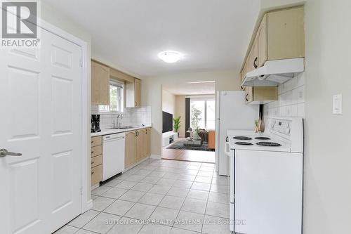 UPPER - 36 ENFIELD DRIVE , Cambridge, Ontario N1P 1A5 5