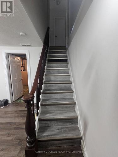 BSMT - 32 ELVIRA CRESCENT , London South, Ontario N6E 2P4 3