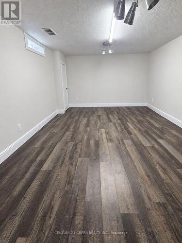 BSMT - 32 ELVIRA CRESCENT , London South, Ontario N6E 2P4 4