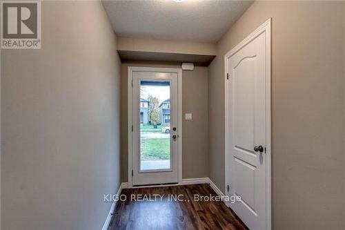 60 YVONNE CRESCENT , London South, Ontario N5Z 0A5 2