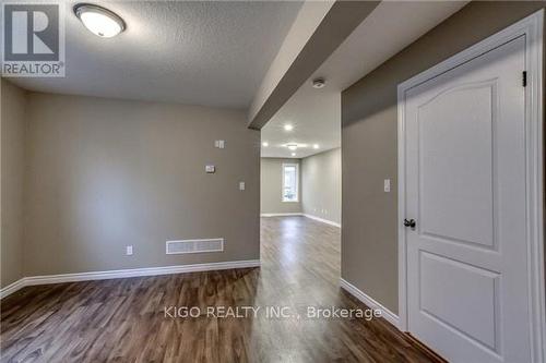 60 YVONNE CRESCENT , London South, Ontario N5Z 0A5 3