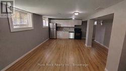 2 (BSMT) - 26 CUNDLES ROAD E Barrie (Cundles East), ON L4M 2Z5