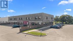 33 - 2000 THURSTON DRIVE Ottawa, ON K1G 4K7