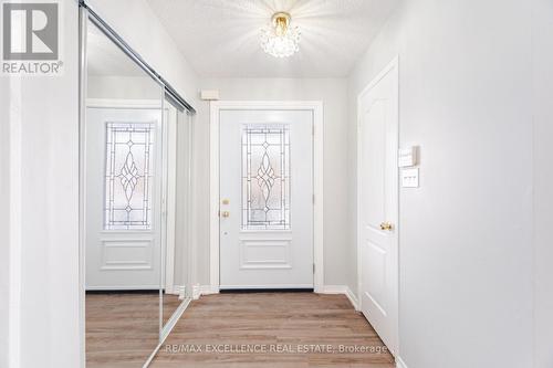 9 CONTINENTAL ROAD , Brampton, Ontario L7A 2H4 5