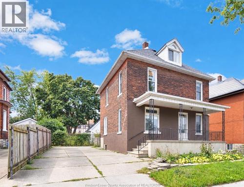 231 GLADSTONE Unit# 1 , Windsor, Ontario N9A 2P6 2