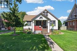 319-323 WALLACE STREET Wallaceburg, ON N8A 1M1