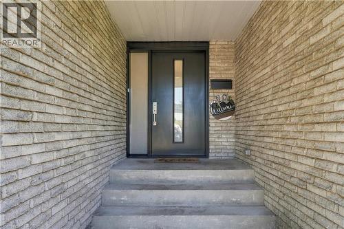 2390 Sinclair Circle, Burlington, ON 