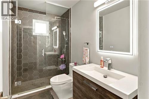 2390 Sinclair Circle, Burlington, ON 