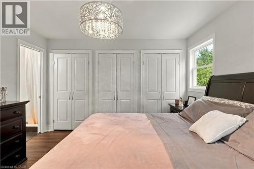 2390 Sinclair Circle, Burlington, ON 