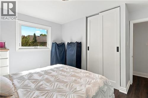 2390 Sinclair Circle, Burlington, ON 