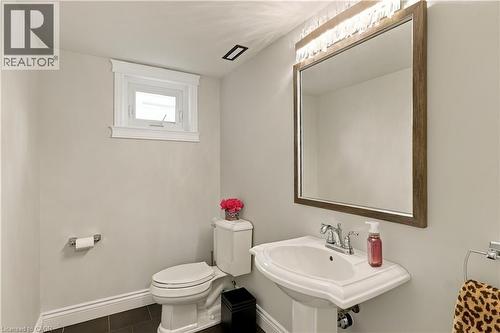 2390 Sinclair Circle, Burlington, ON 