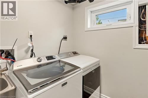 2390 Sinclair Circle, Burlington, ON 