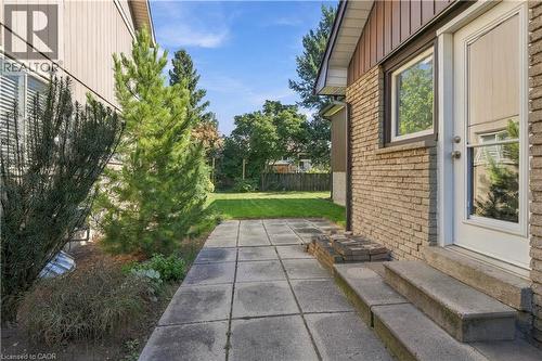 2390 Sinclair Circle, Burlington, ON 